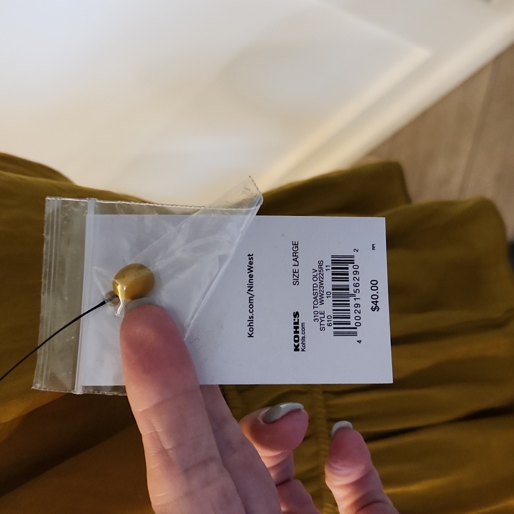 Halter blouse - Picture 5 of 7